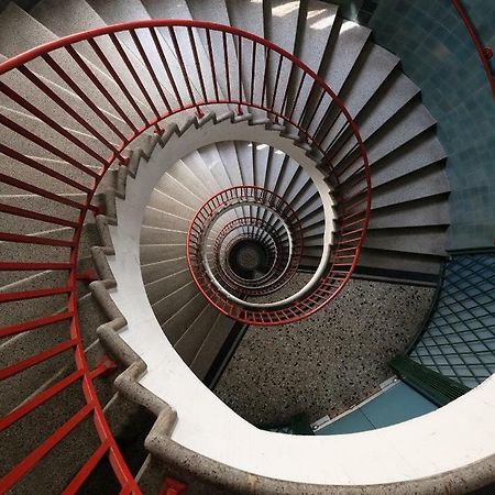 Lawyers Loft In Heritage Skyscraper リュブリャナ エクステリア 写真